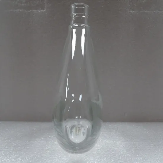 700ml Flat Clear Eiffel Tower Shaped Glass Bottle