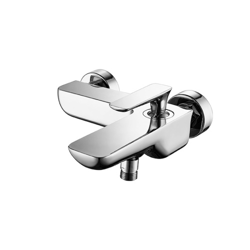 Single lever bathroom bath mixer for exposed installation