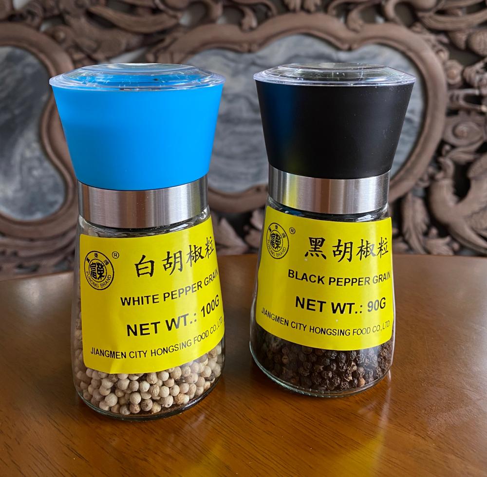 Black pepper granules for frying steak with grinder