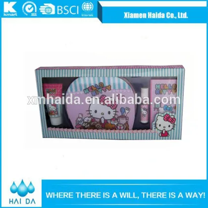 Naturally hello kitty bath gift set for girl