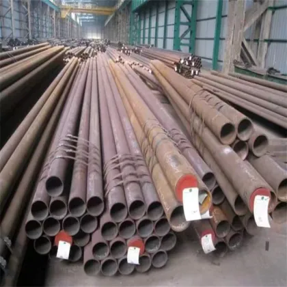 Seamless steel pipe for oil and gas pipeline