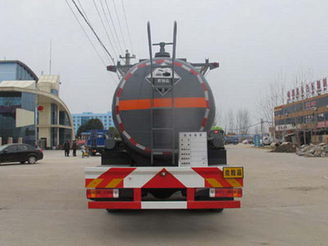 FAW J6 8X4 17Tons سائل التآكل شاحنة