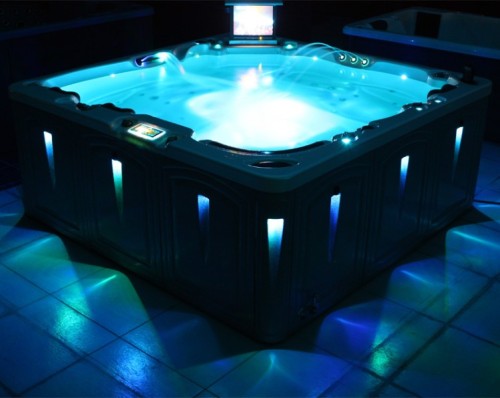 High Quality Luxury Outdoor SPA with TV LED Lighting System