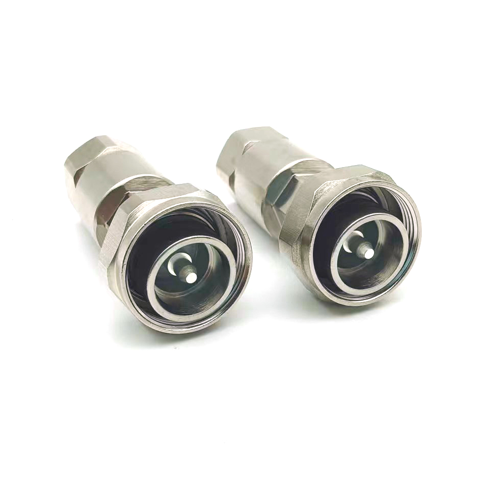 Clamp 4.3-10 Mini Din Male Connector
