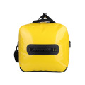 黄色の頑丈な防水ダッフルバッグ