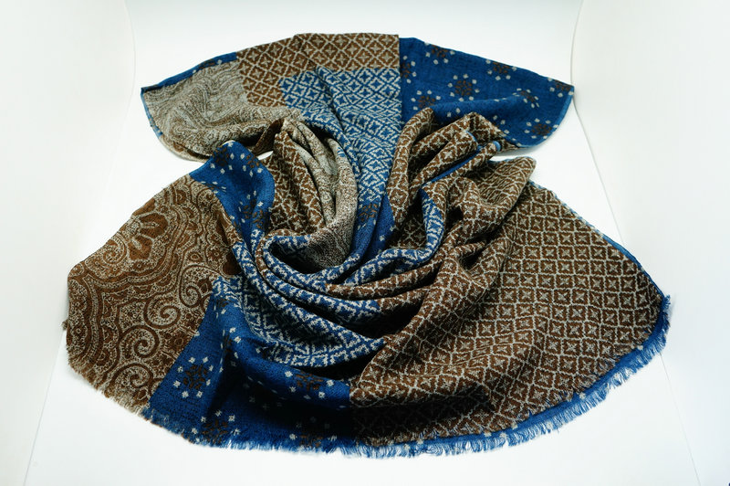 Printed Wool Scarf Yf 2013 762 7002