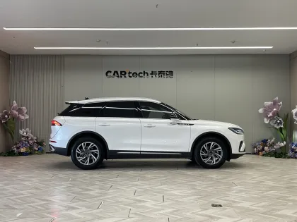 Lincoln Corsair 2023 2.0T 2WD Reserve