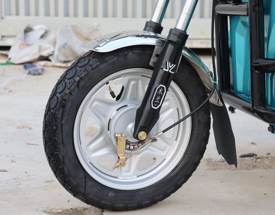 Manned Electric Tricycle