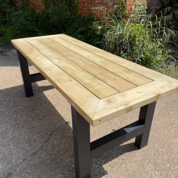 Luxury Waterproof Teak Wood Outdoor Dining Table for Gardens and Patios