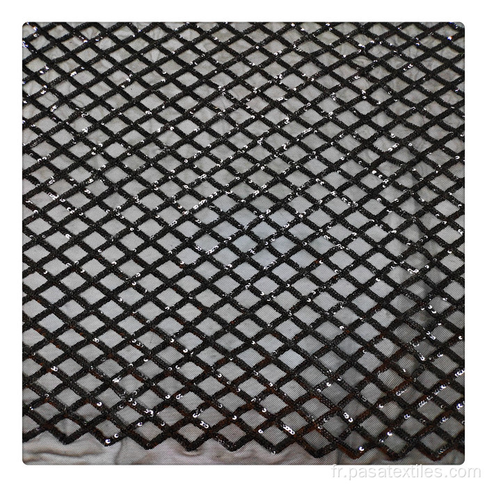 Matériaux de gros tissu net brodé utilisés dans la broderie Matière nette brodée