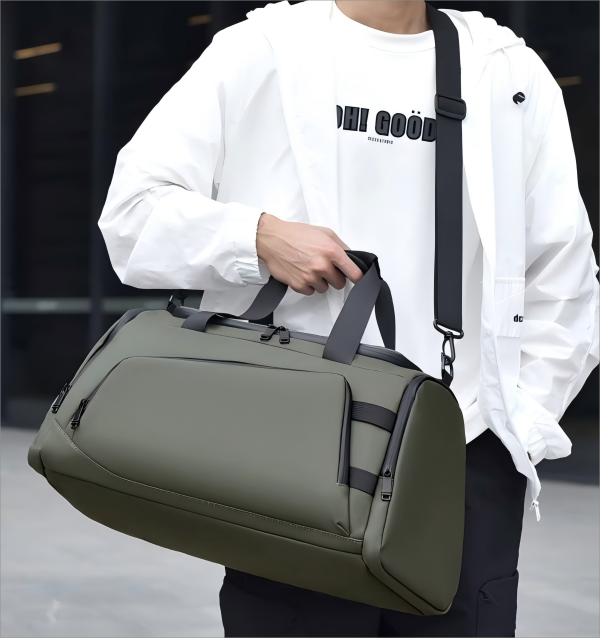 Waterproof dry-wet separation fitness handbag