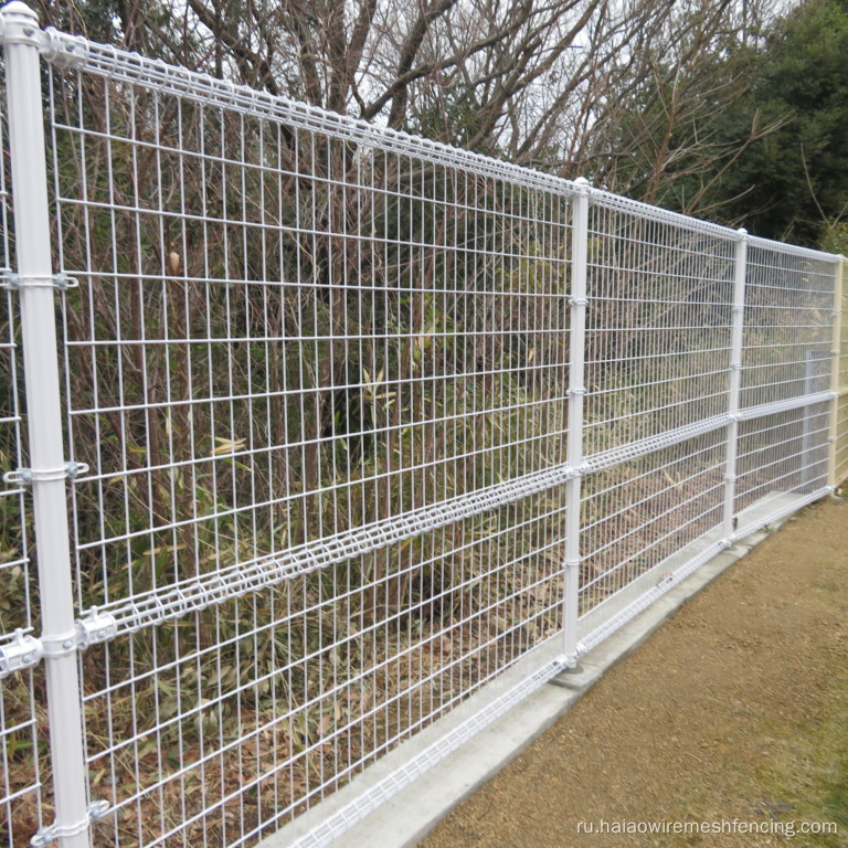 Декоративный забор сетки с двойной петлей