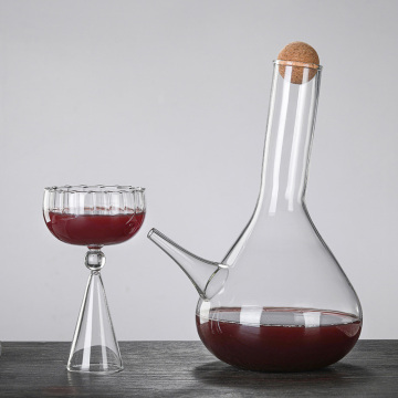 Factory Wholesale Modern Simple Personalized Glass Decanter with Stopper