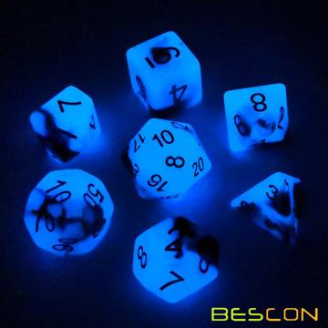 Bescon Zweifarbige Glow-in-the-Dark Vieleck Würfel Set BLUE DAWN, leuchtende RPG Würfel Set d4 d6 d8 d10 d12 d20 d% Brick Box Pack