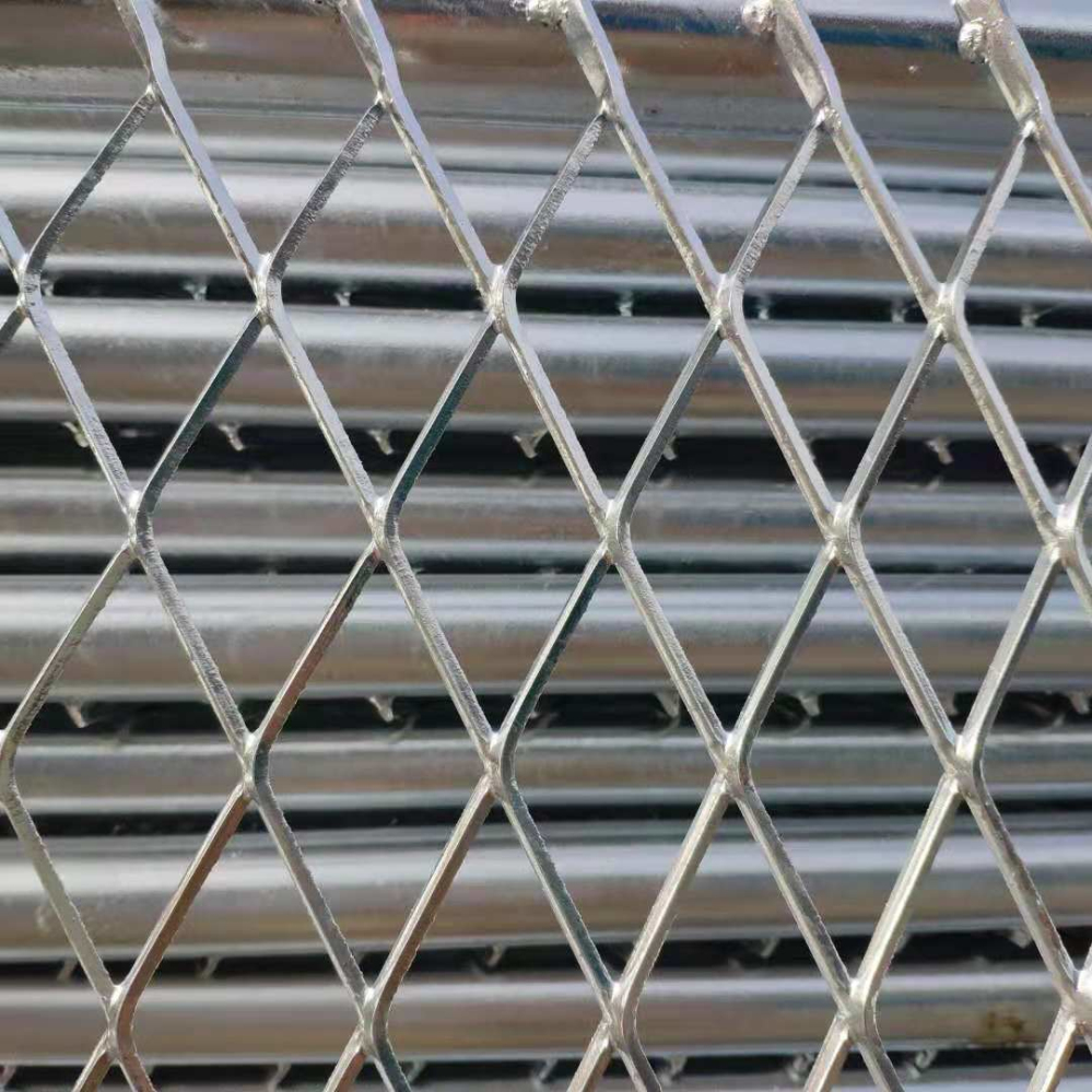 expanded grating