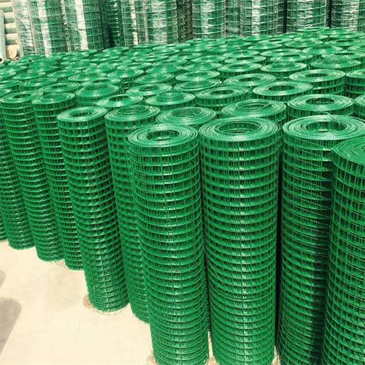 10 calibre de calibre Net PVC Rouleau de maille de fil soudé en revêtement vert