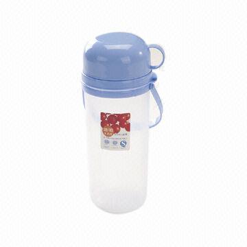 Plastic Water Bottle with a cup, 790mL volume, made of PP, ideal for home or office use
