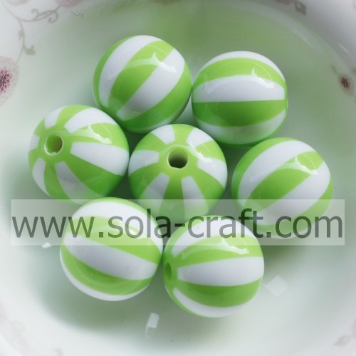 Λογική τιμή 20MM Fancy Green &amp; White ριγέ ρητίνη Πλαστικό βραχιόλι κοσμήματα Τελευταία σχεδίαση Κολιέ Χάντρες για Στολίδια