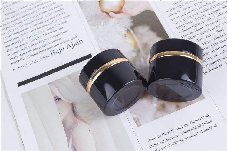 Round Design Acrylic Cosmetic Cream Bottles