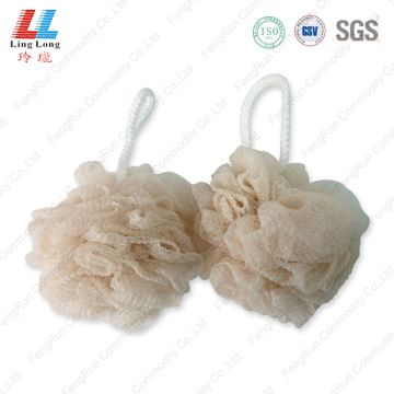 Graceful mesh wavy sponge ball