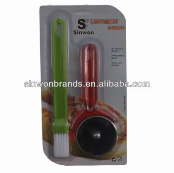 pizza cutter and brush set