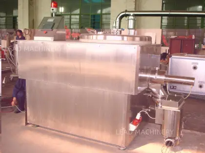 Rapid mixing granulator for pharmaceutical