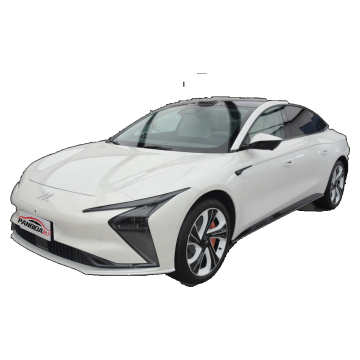 Zhiji IM L7: 2023 Hot Selling New Energy Vehicle - 5 Seater Electric Car
