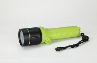 Q7 Professional direct charger ultrihigh bright LED diving flashlight