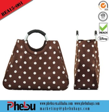 Beach tote bag with metal handles