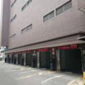 Levantamiento avanzado de automóviles para el centro comercial