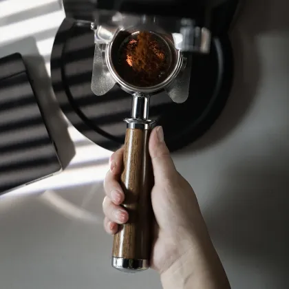 Customized Bottomless Portafilter for DeLonghi, Barsetto, Berivlle, Lamarzocco, and Welhome Vintage Wooden Handle (51/54/58mm)