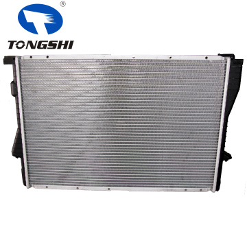 Professional Auto Cooling Car Aluminum Radiator for BMW E39 520 I Radiator 1702969 1737711 1737813