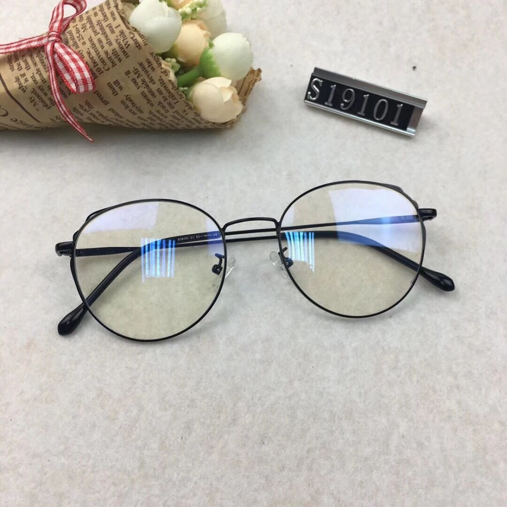 Oval Glasses Vintage