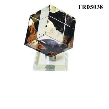 Crystal in bianco cubico lungo 60 mm per la macchina riscaldante. Decorazione della casa