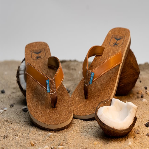 Soft Dwell thong sandals