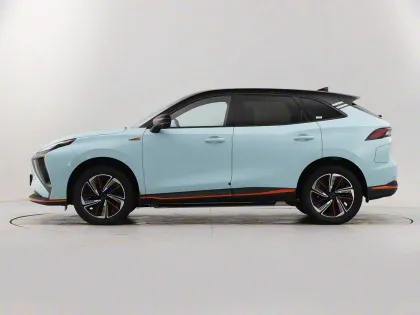 Forthing Friday (South American Version): 500km CLTC Range with Luxury & Premium Editions