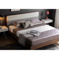 Muebles de cama principal de madera de la familia modelo