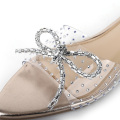 Hot diamond flats are balanced and non-slip