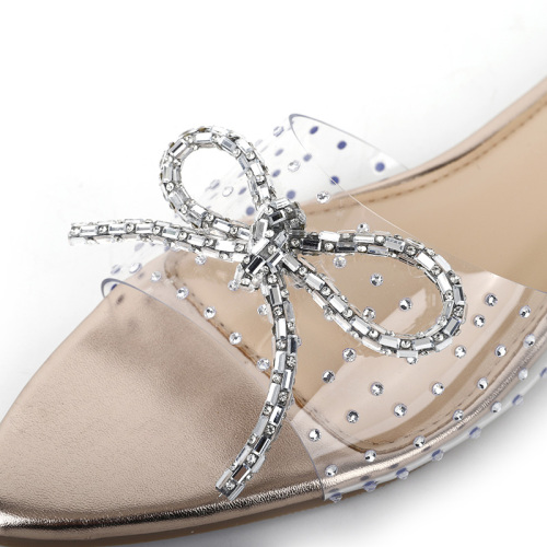 Hot diamond flats are balanced and non-slip
