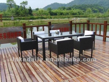 outdoor wicker dining set