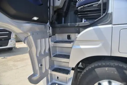 Foton 10 Wheeler Truck Head 6X4 Tractor Truck