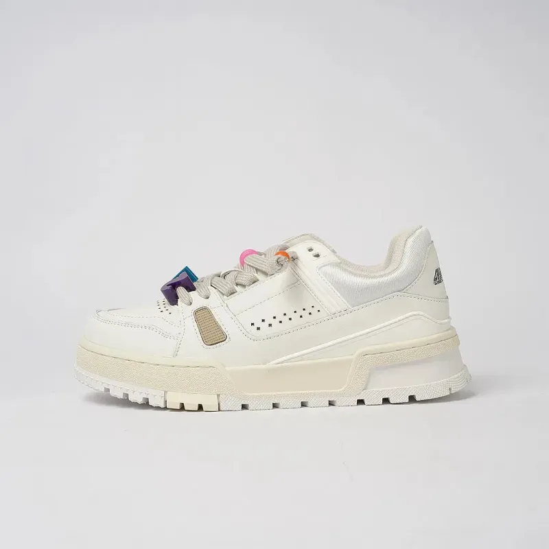 Low Price Wholesale Fashion Women's Shoes