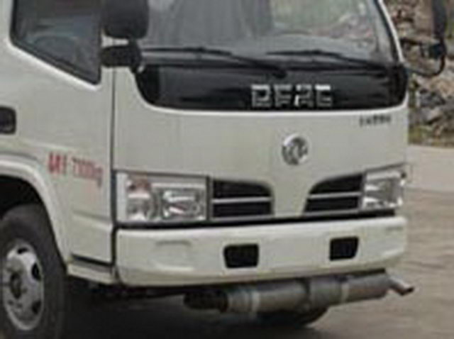 شاحنة الوقود بالوقود DFAC 5.3CBM