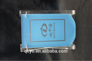QCY-SHD-17 customized new style clear acrylic sign holder for display