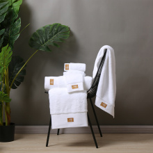Super Absorbent White Customized Bath Towel