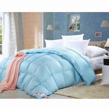 Luxury Warmest White Goose Down Comforter, Weighs 350 to 450gsm