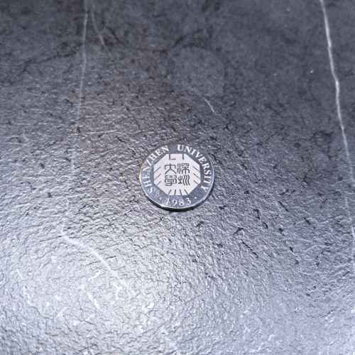 Чыстыя тытанавыя на заказ значкі