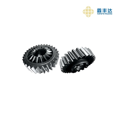 Triple engranaje compacto que ahorra espacio