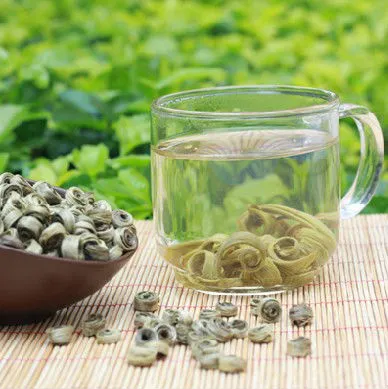 Precious Yunnan Handmade Jade Ring Green Tea