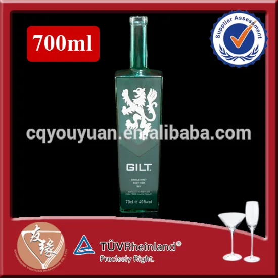 Beverage packaging 700ml cork top large vodka glass bottle